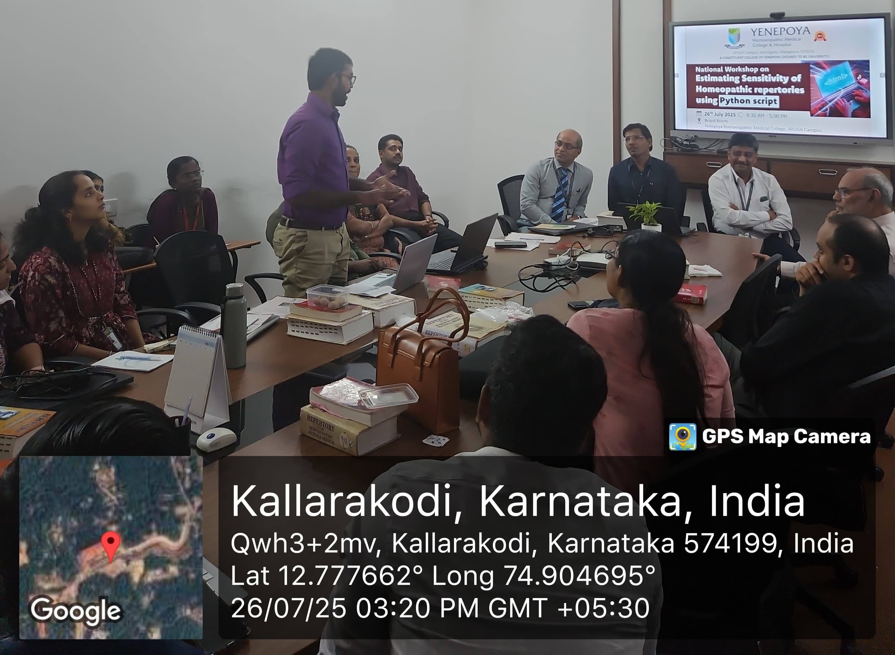 Discussing with the panel